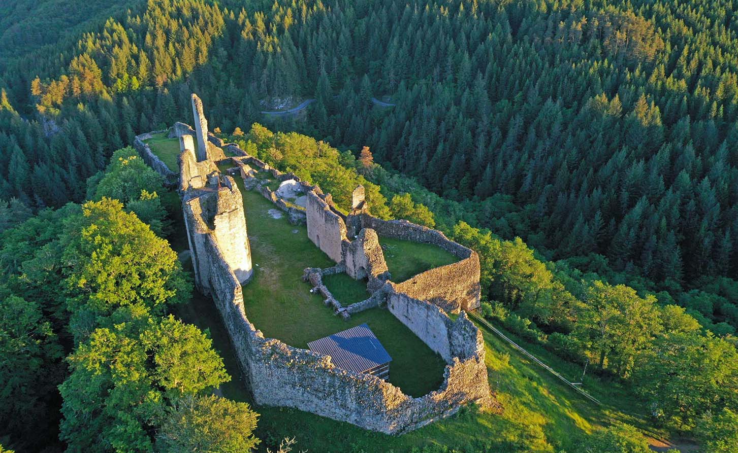 Explorer la Corrèze : Découvrez les Merveilles d’un Week-end Inoubliable